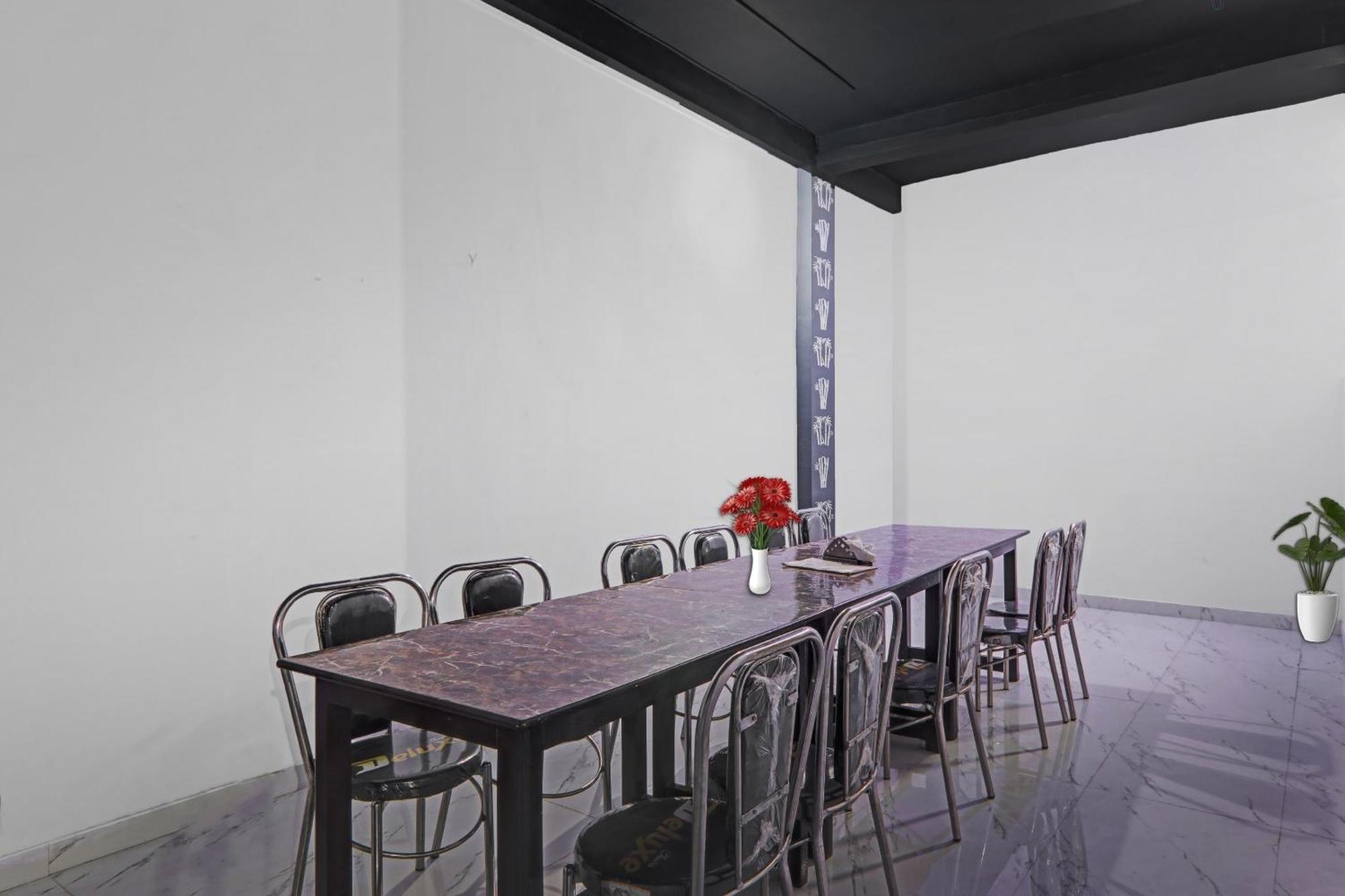 Hotel O Sai Galaxy Hotel & Restaurant Kanpur Dış mekan fotoğraf