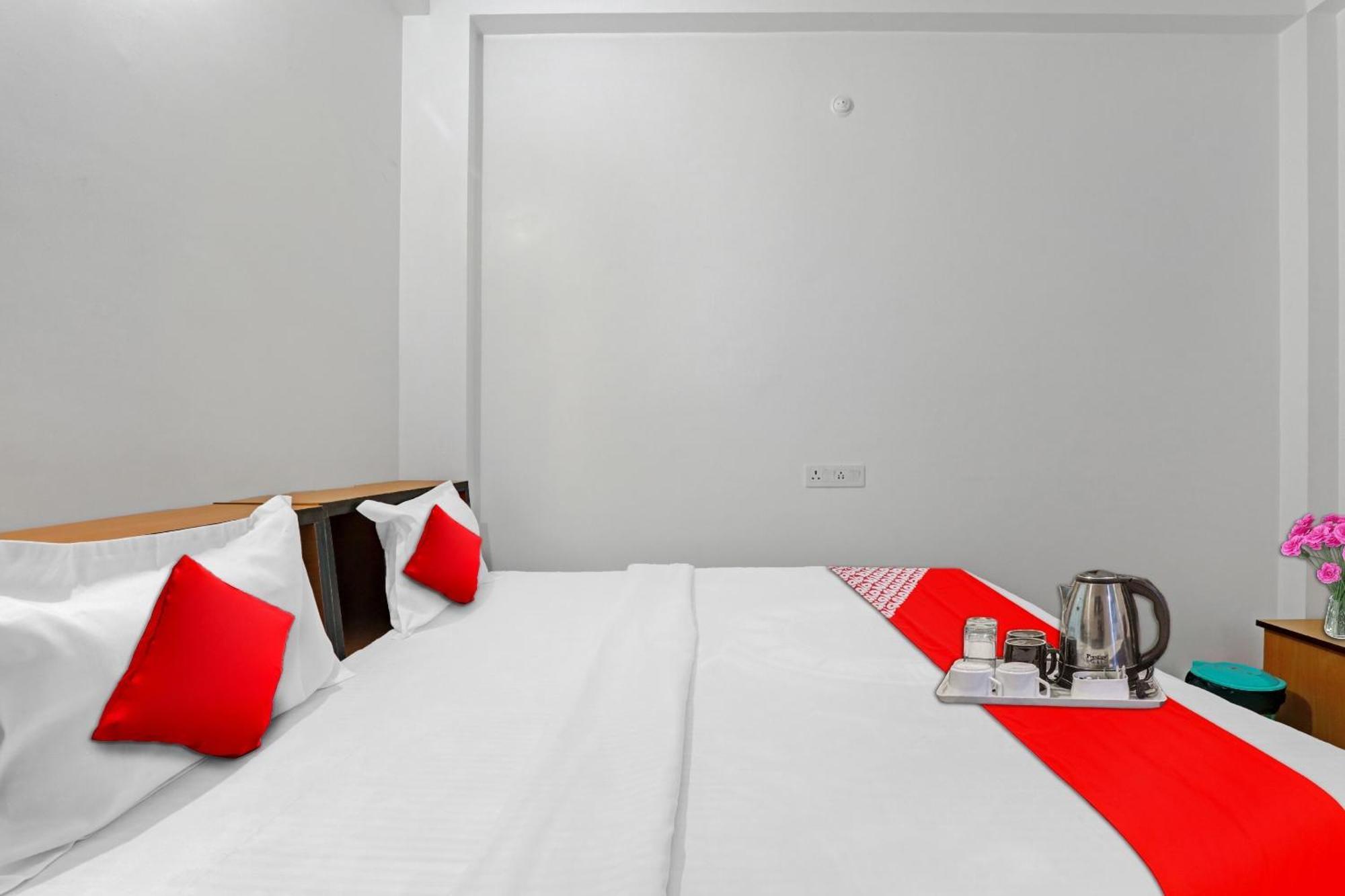 Hotel O Sai Galaxy Hotel & Restaurant Kanpur Dış mekan fotoğraf