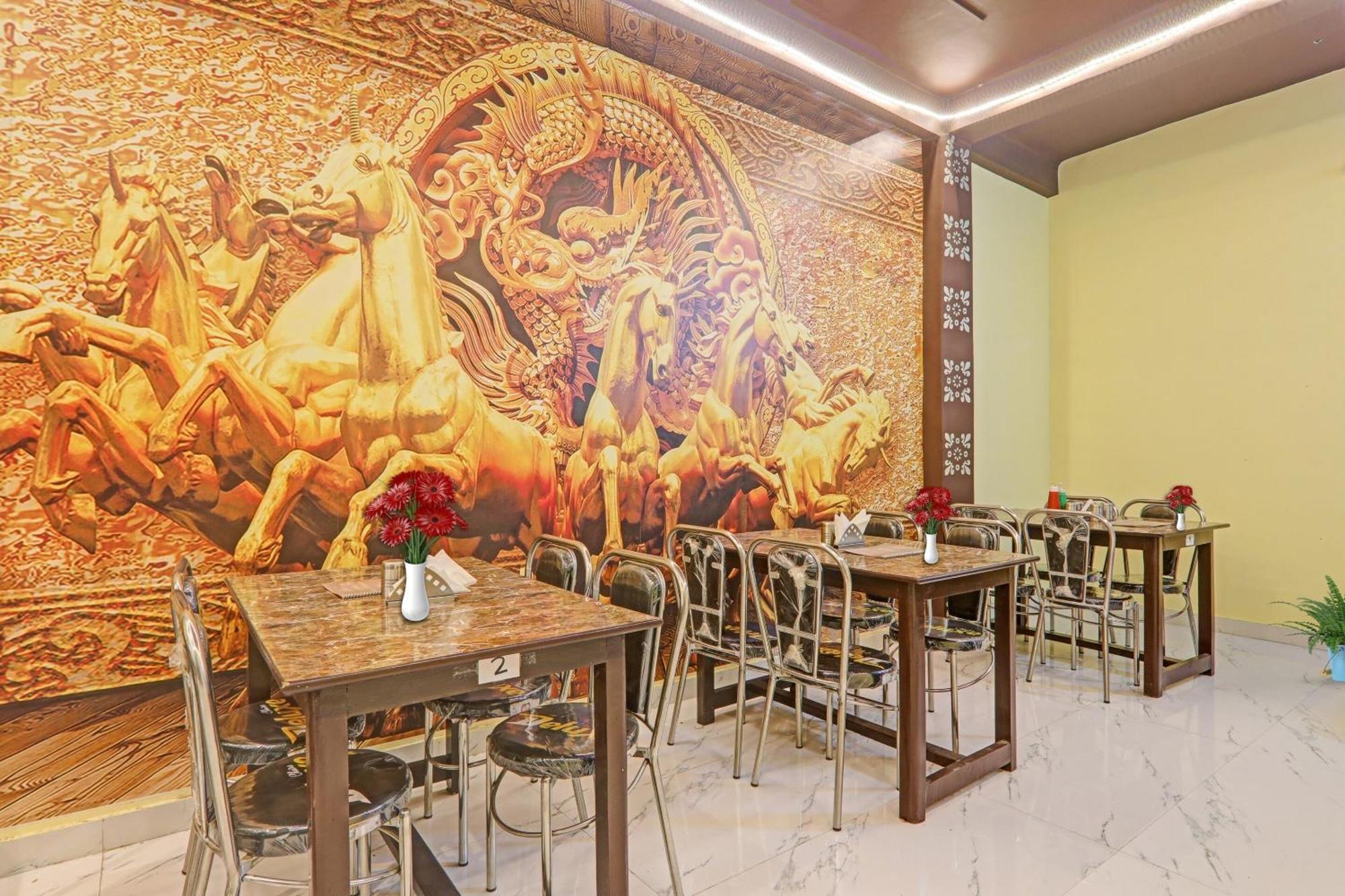Hotel O Sai Galaxy Hotel & Restaurant Kanpur Dış mekan fotoğraf
