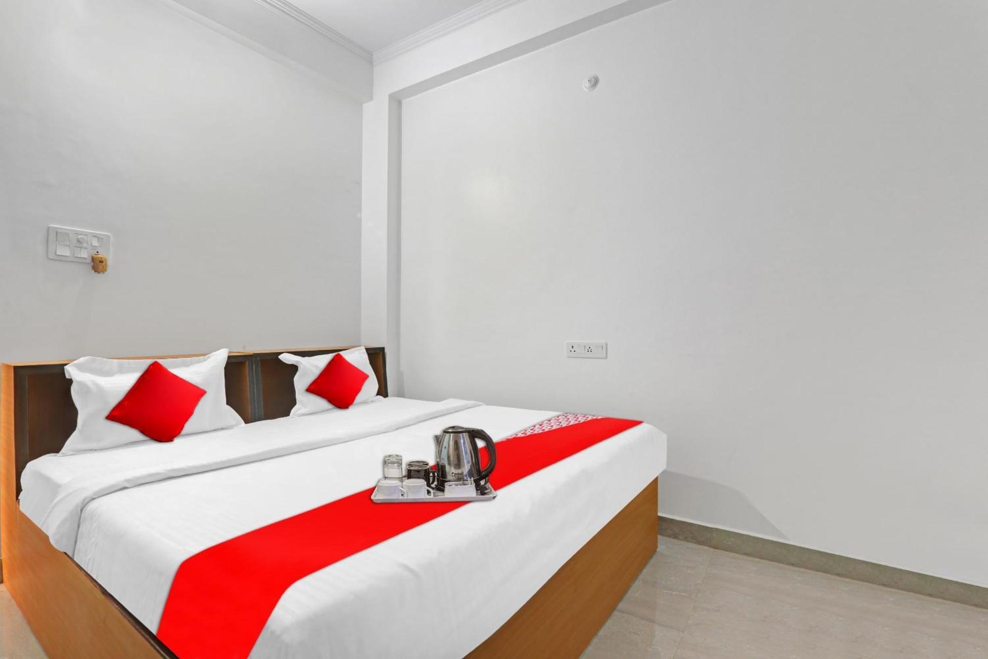 Hotel O Sai Galaxy Hotel & Restaurant Kanpur Dış mekan fotoğraf